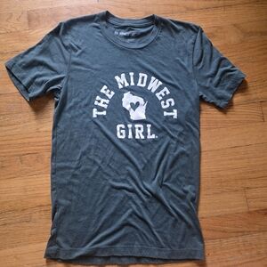 The Midwest Girl Graphic T-Shirt
